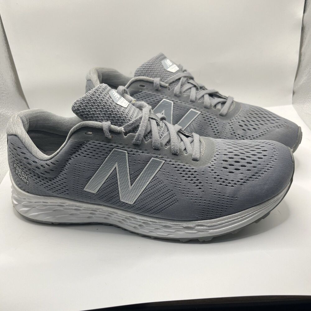New Balance Size 10 Fresh Foam Arishi Gray Silver Women's Shoes Sneakers See Pic